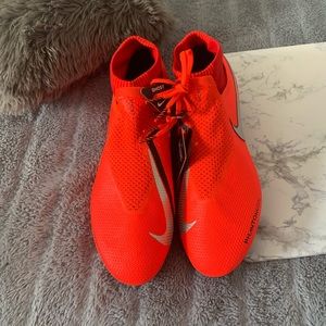 SOLD ‼️‼️‼️‼️Nike Phantom vision FG cleats NWT